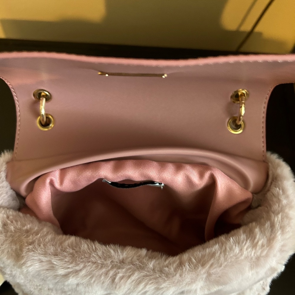 Purse - Picture 4 of 7
